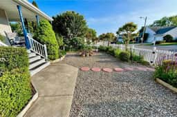 Tranquil Gardens Cape May Private Beach Steps Away - Image 5