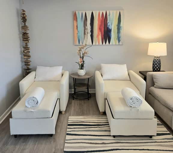 Bayside Beach House -  Sleeps 10 - Image 3