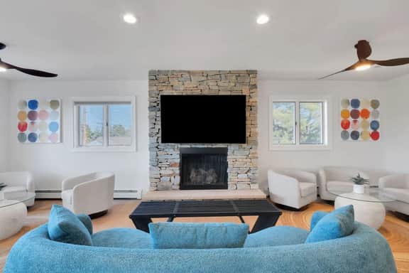 Beach Therapy - Pool, Game Room, Water Views,100 yards-Beach, Putting Green-Sleeps 17 - Image 3